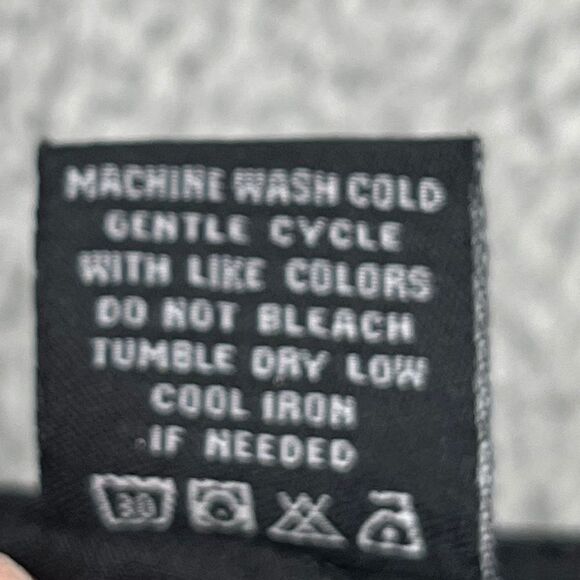 Travis Mathew Shorts Mens Size 34 Golf Gray White Pinstripe casual athleisure - Picture 10 of 10